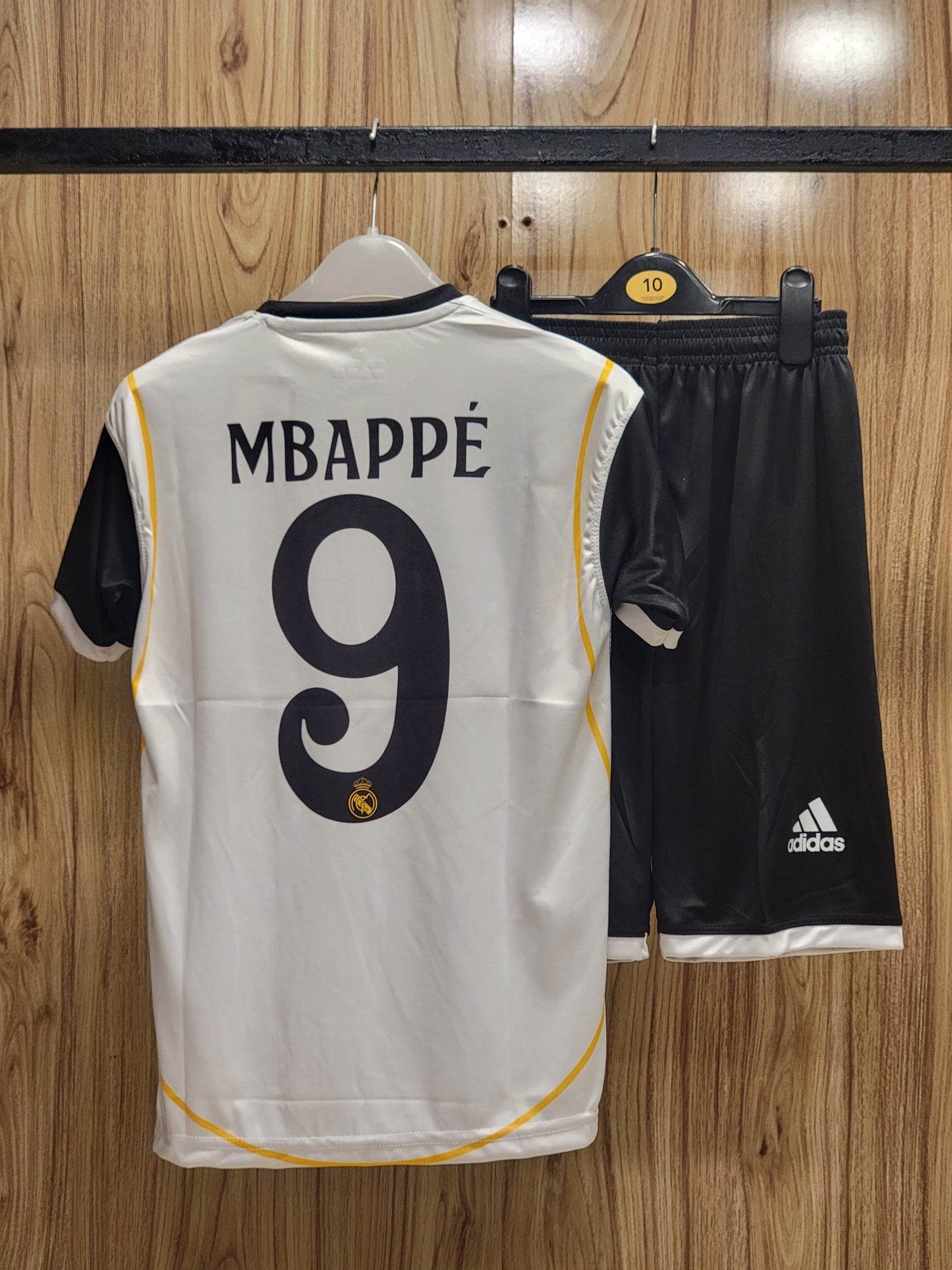 KIDS FOOTBALL JERSEYS (KIT+Shorts) Emirates ( M.BAPEE  9 )
